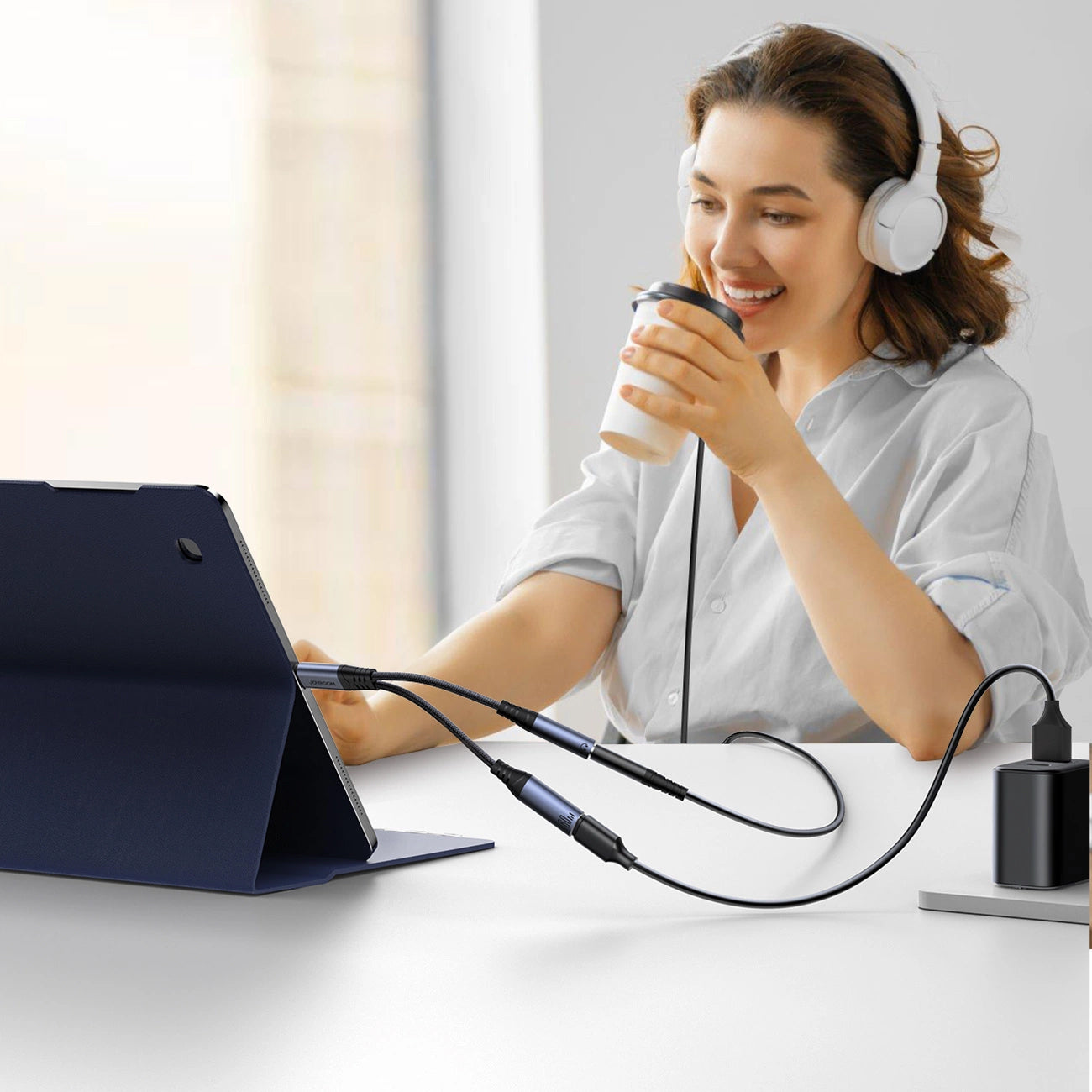 USB-C to 3.5mm / USB-C Joyroom SY-C02 Audio Cable, 0.14m, Black