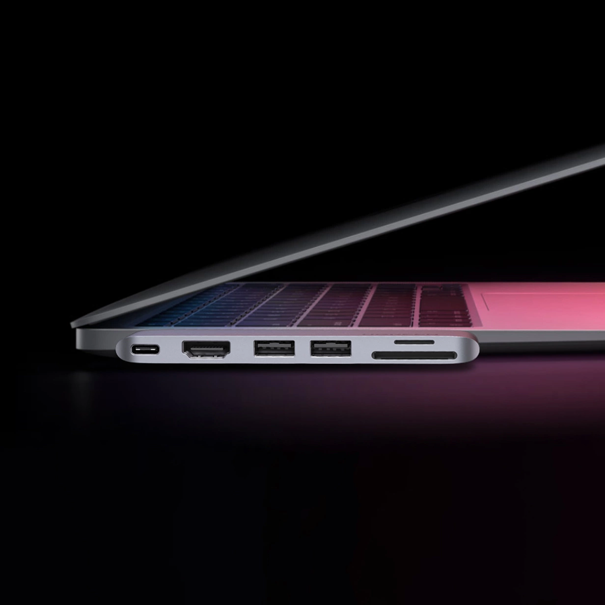 UGREEN CM380 USB-C Hub (80856) für Apple MacBook Pro / Air Serie, 2 x USB-A 3.0 - 1 x USB-C - 1 x HDMI - 1 x SD - 1 x microSD