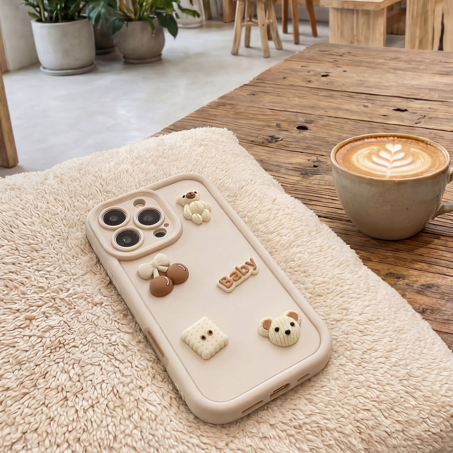 Hülle für Apple iPhone 12, OEM, Ultra Trendy 3D Bear, Beige