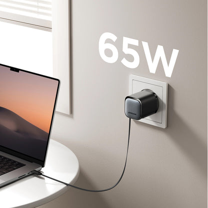 Netzwerkladegerät mit USB-C-Kabel Joyroom JR-TCL02, 65 W, 3 A, 1 x USB-A – 1 x USB-C, Schwarz