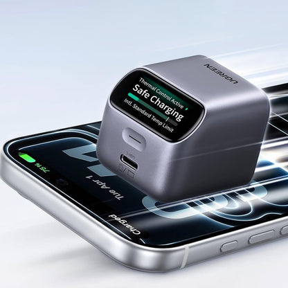 UGREEN Nexode Pro X740 (25419B) Netzladegerät mit Display, 45 W, 3 A, 1 × USB-C, Grau