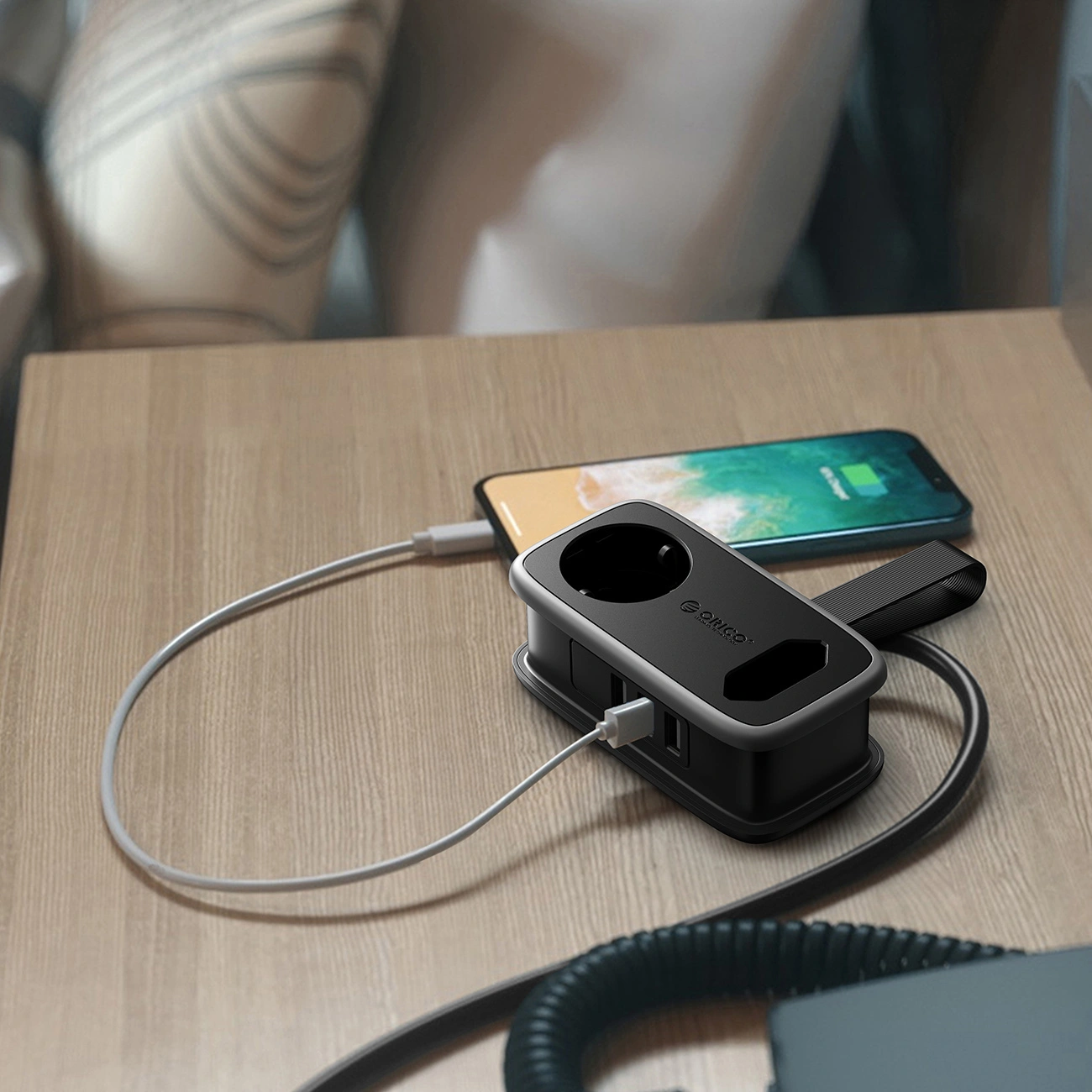 Orico APP Verlängerungskabel, 2 x Schuko - 2 x USB-A - 1 x USB-C, Schwarz Grau